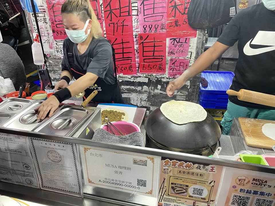 南機場夜市-南機場必吃六家推薦-南機場雞排-雞腿排雞排-正宗老店福州麵-巴基斯坦烤餅-雞蛋糕-冰火菠蘿油-冰火菠蘿油-雞蛋仔-烤餅-南機場必吃-南機場福州麵-炸醬面-八棟圓仔湯-馬祖奶茶-台灣第一家碳烤雞排