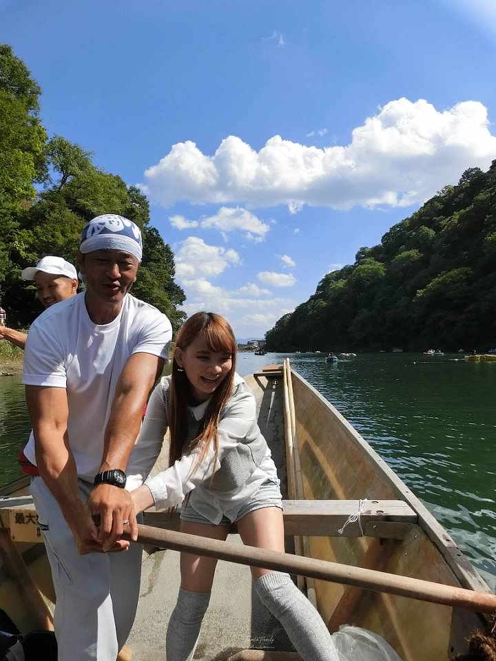 嵐山保津川遊船漂流-嵯嵐山小火車-渡月橋-嬰兒行程推薦-保津川遊船-寺子屋本鋪-和日本家人京都一日遊-推薦親子行程