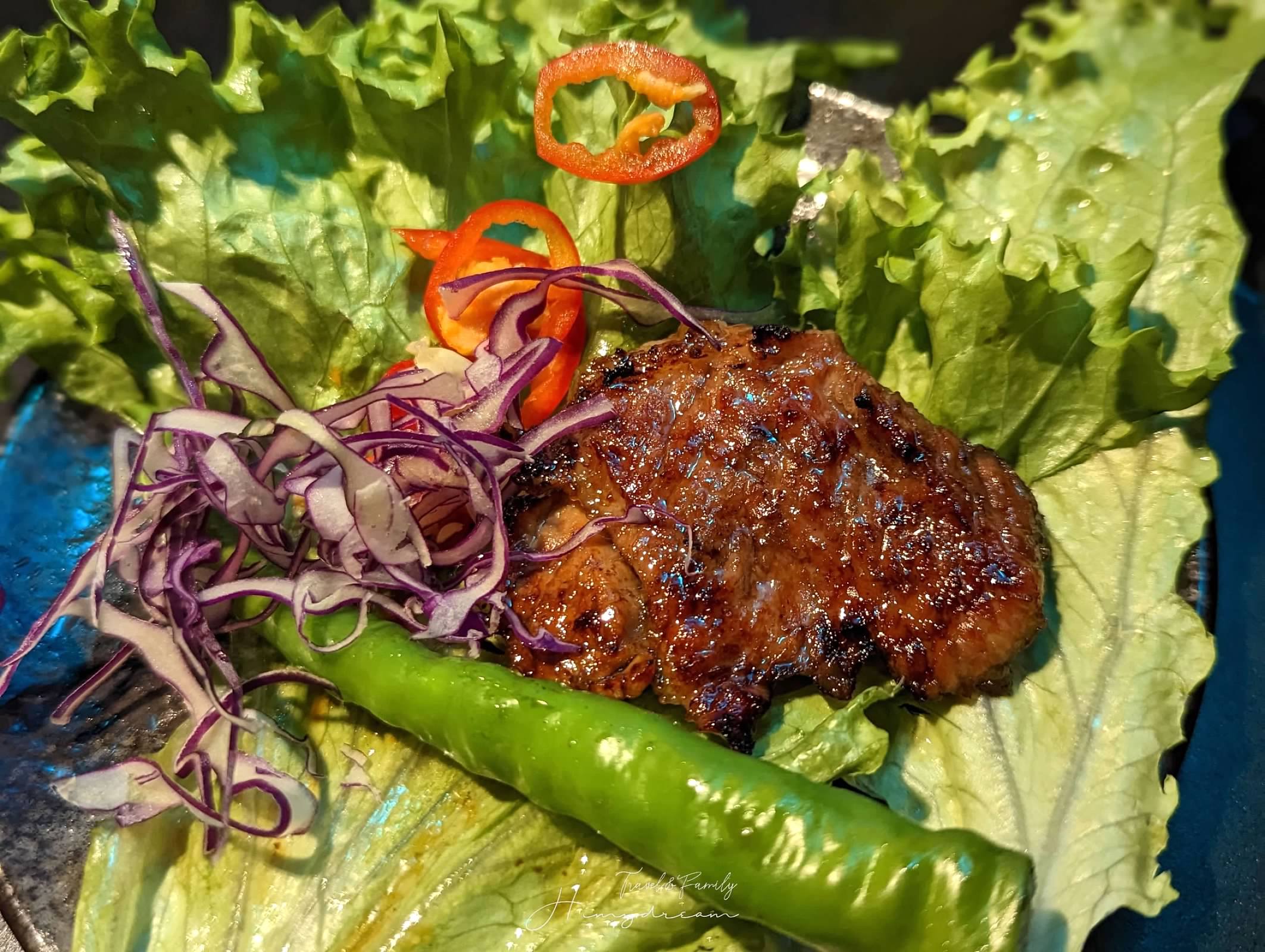 上走走日式無菜單燒肉專門店-千元超值和牛料理- 置身在水族館內的燒肉店- 新竹人氣餐廳 -金箔冰淇淋-生牛肉海膽手卷-和牛握壽司-新竹生日聚餐推薦-新竹大餐推薦-新竹氣氛餐廳-新竹人氣燒肉-新竹燒肉-新竹無菜單-新竹日料-新竹海鮮推薦-新竹吃和牛 新竹Ａ5和牛-和牛吃到飽-新竹和牛店-和牛無菜單-新竹必吃燒肉 