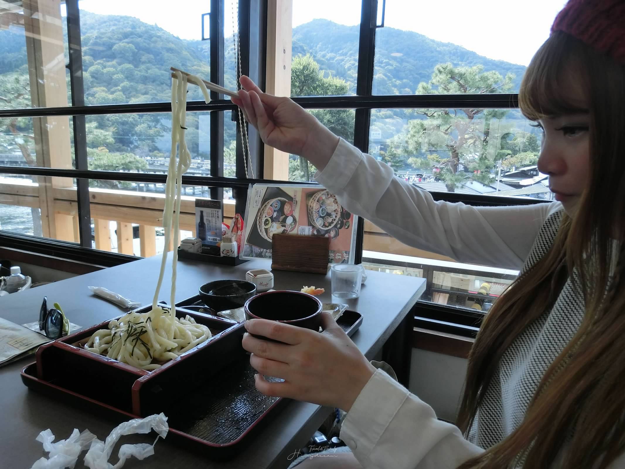 嵐山保津川遊船漂流-嵯嵐山小火車-渡月橋-嬰兒行程推薦-保津川遊船-寺子屋本鋪-和日本家人京都一日遊-推薦親子行程