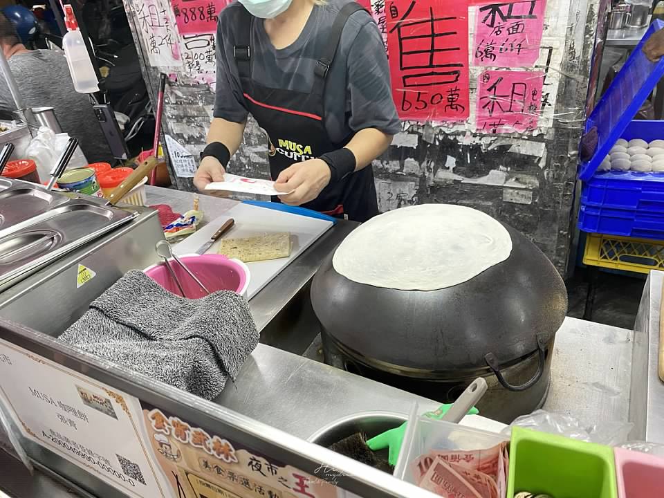 南機場夜市-南機場必吃六家推薦-南機場雞排-雞腿排雞排-正宗老店福州麵-巴基斯坦烤餅-雞蛋糕-冰火菠蘿油-冰火菠蘿油-雞蛋仔-烤餅-南機場必吃-南機場福州麵-炸醬面-八棟圓仔湯-馬祖奶茶-台灣第一家碳烤雞排