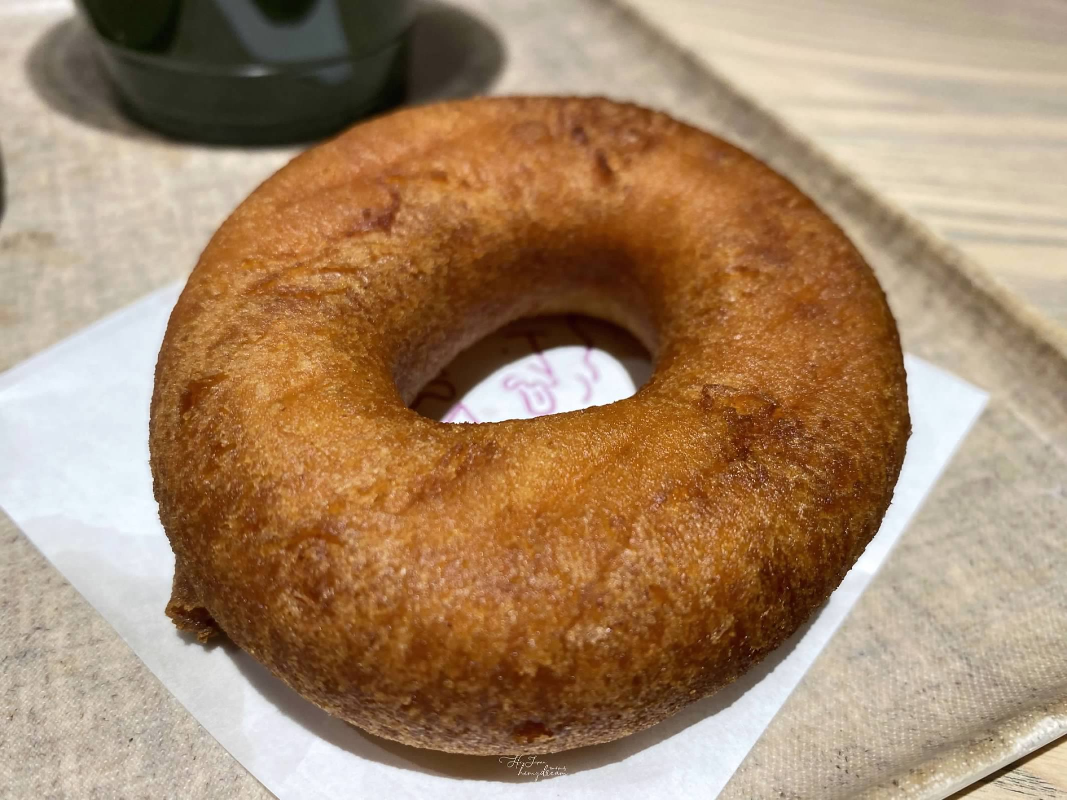 koé donuts- 河源町下午茶- 京都必吃甜點-donuts- 時尚設計感下午茶店-抹茶拿鐵-糖霜甜甜圈-京都咖啡店推薦-京都咖啡-京都抹茶店-京都甜點