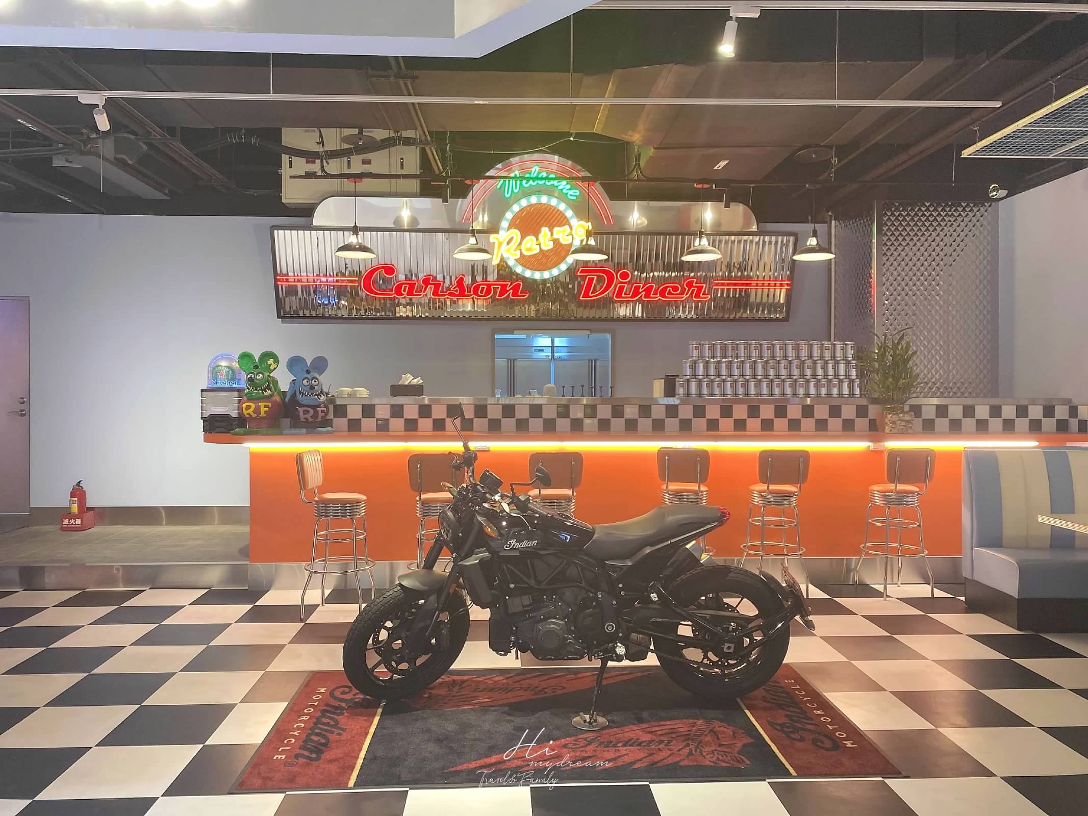 “-himydream卡森復古美式餐廳- Global Mall A19 - 好像怪奇物語的美式速食漢堡餐廳 - 漢堡義大利麵咖啡- 青埔美式餐廳- 桃園a19美食餐廳- - - -桃園a19美食 -桃園a19美食 看完棒球吃什麼-棒球美食 -看完棒球聚餐-青埔聚餐 