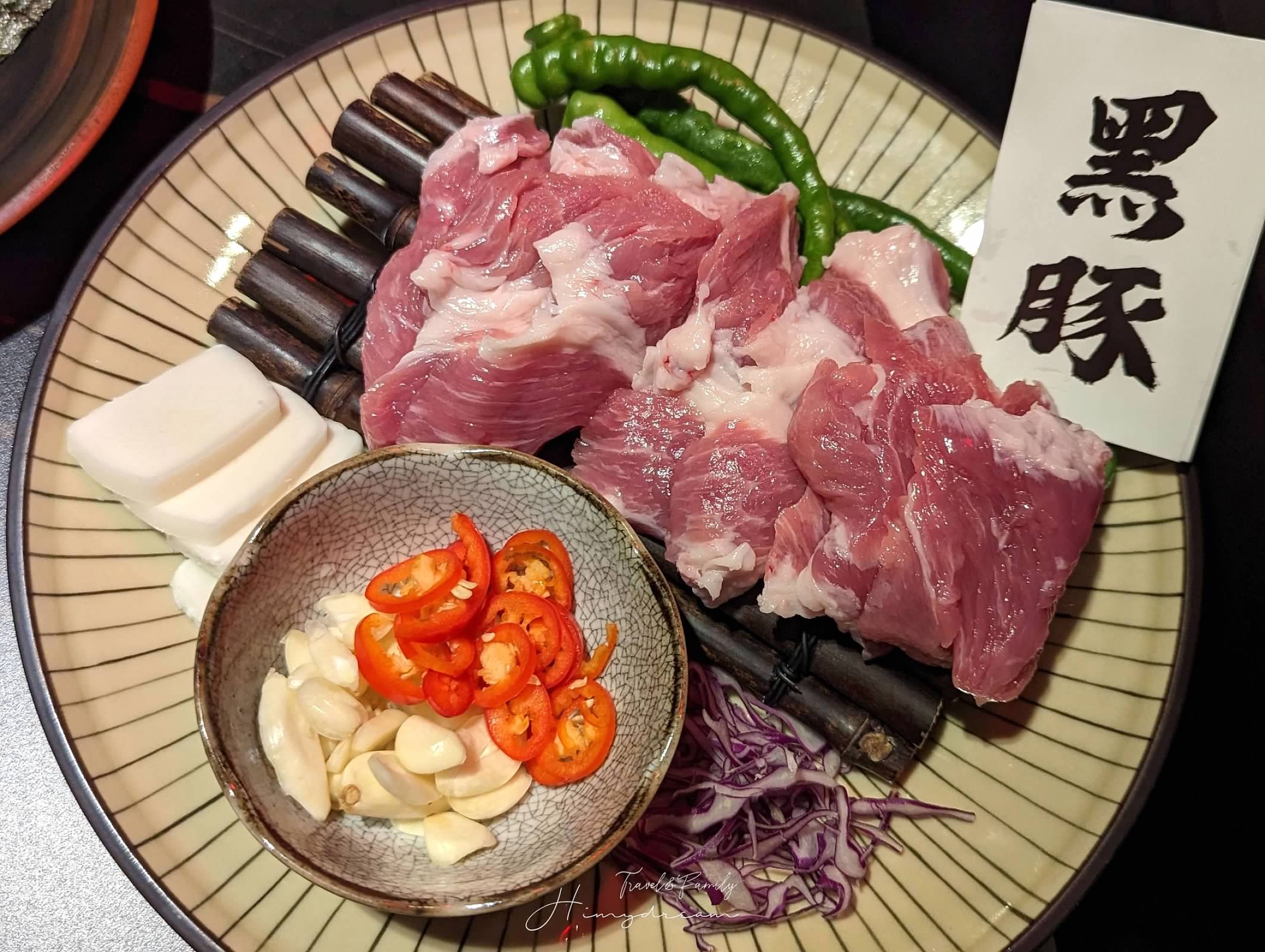 上走走日式無菜單燒肉專門店-千元超值和牛料理- 置身在水族館內的燒肉店- 新竹人氣餐廳 -金箔冰淇淋-生牛肉海膽手卷-和牛握壽司-新竹生日聚餐推薦-新竹大餐推薦-新竹氣氛餐廳-新竹人氣燒肉-新竹燒肉-新竹無菜單-新竹日料-新竹海鮮推薦-新竹吃和牛 新竹Ａ5和牛-和牛吃到飽-新竹和牛店-和牛無菜單-新竹必吃燒肉 