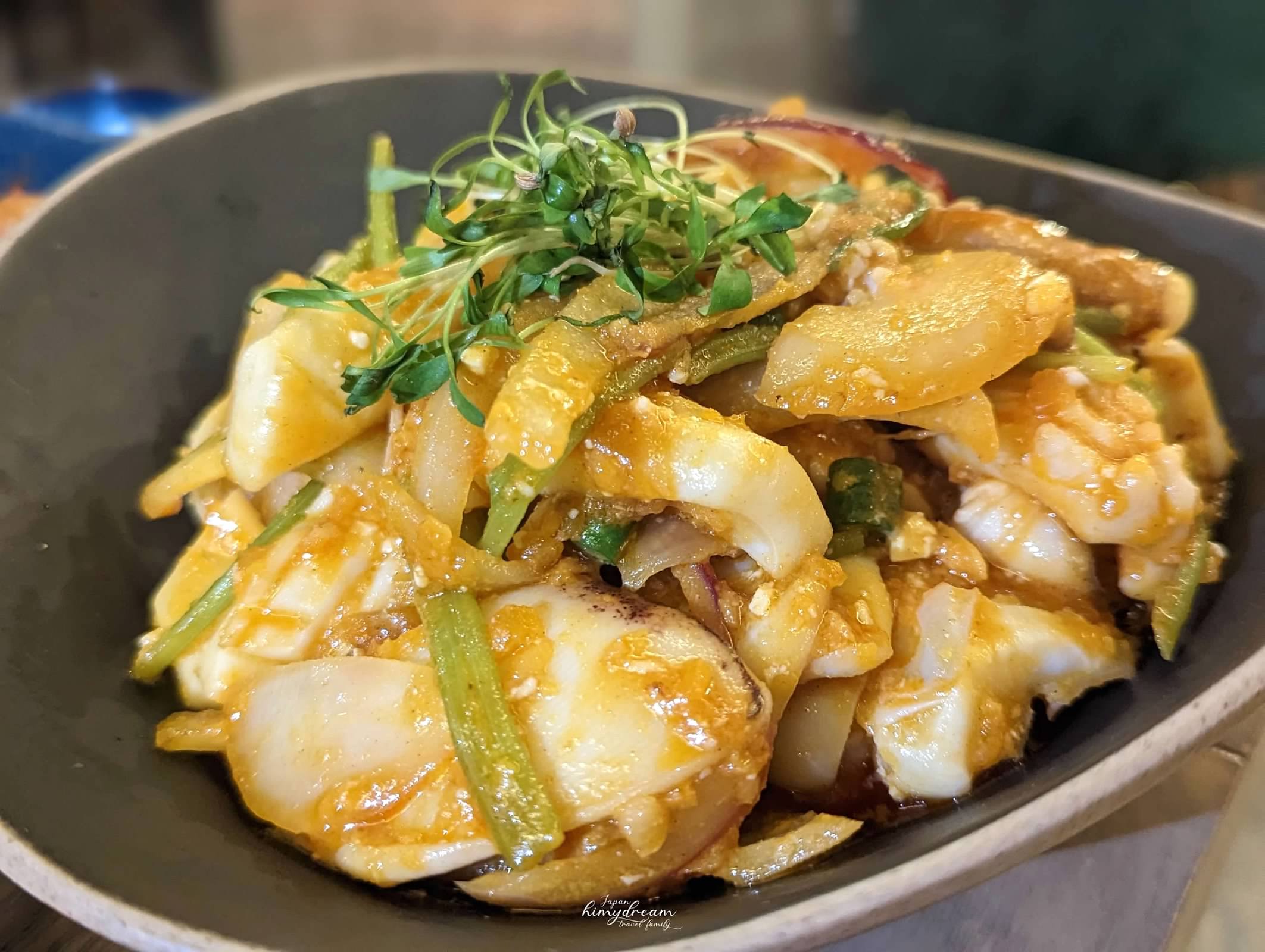 市政府美食 -市政府餐酒館 #市府美食-市府喝酒-市政府泰式料理 #汰汰熱情酒場 #北市喝酒推薦 #東區喝酒 #市政府喝啤酒-泰式料理推薦- 泰式熱炒店- 聚餐推薦-適合帶孩子吃飯 -汰汰熱情酒場 (巿府店) -thaifoodtaipei -thaifood -beer-APA美式淡艾爾啤酒