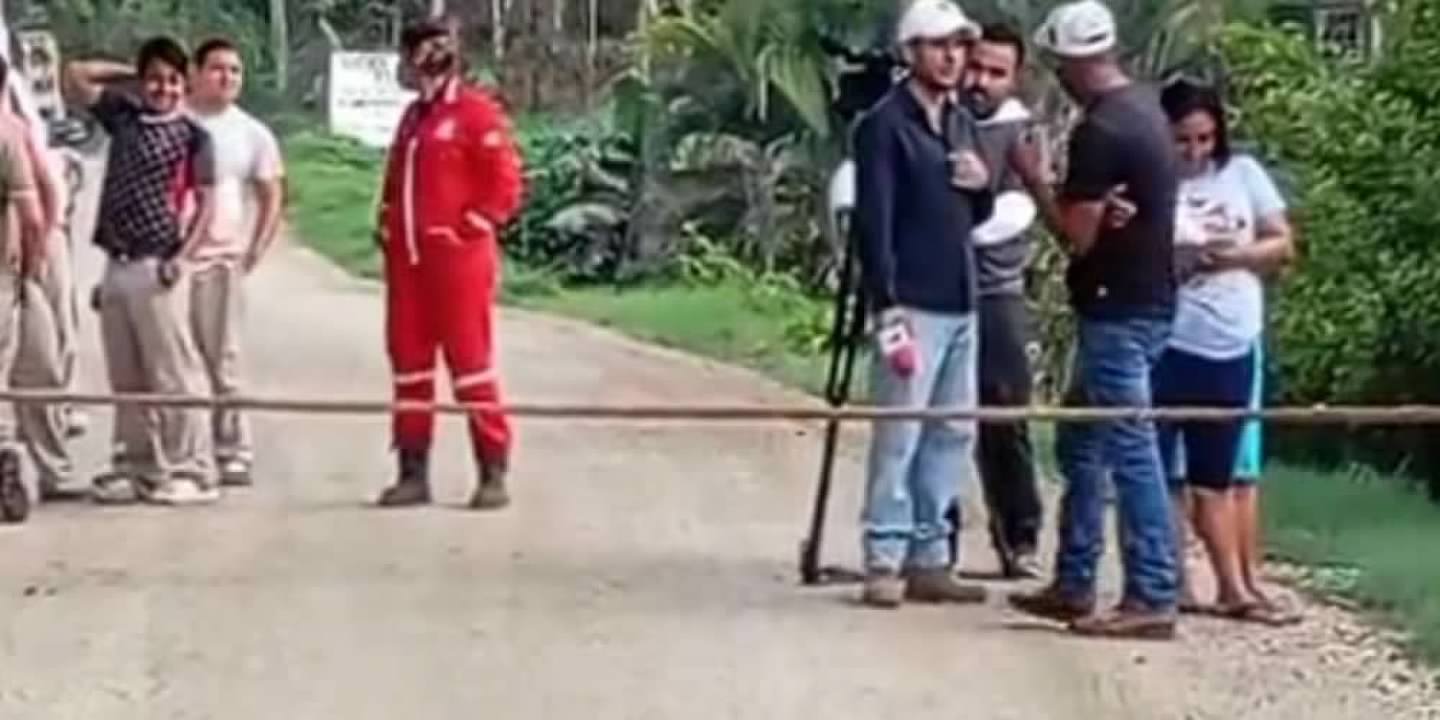 Bloqueo en el acceso al KREM-1 esta mañana del lunes 27 ocurre en vísperas de que PEMEX entregue el calendario de pagos por afectaciones inmediatas.