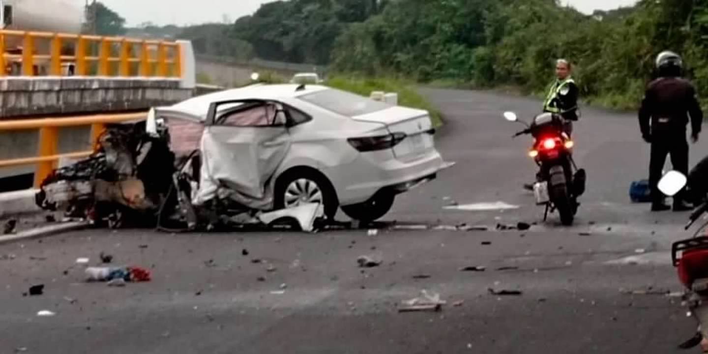 Mueren un menor y un adulto en accidente sobre la carretera federal 180 ...