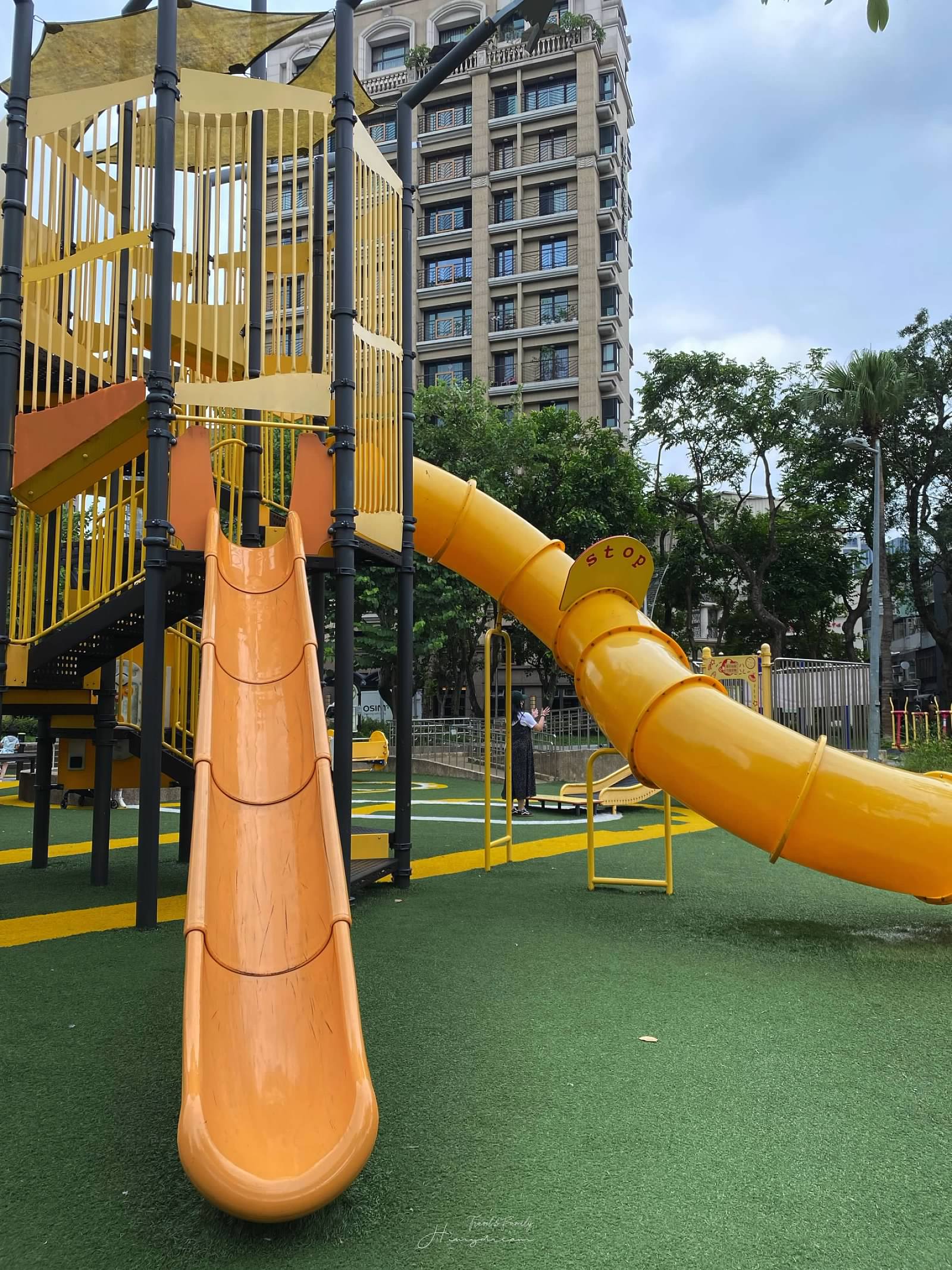 建成公園-共融式兒童遊戲場- Melting Finger -韓國馬卡龍專賣店-中山站甜點 -中山站外帶甜點 -中山站馬卡龍- 中山站禮物蛋糕 -中山站小點心- 中山站可愛咖啡店-中山站親子景點- 中山站公園- 中山站親子景點-中山站外帶甜點