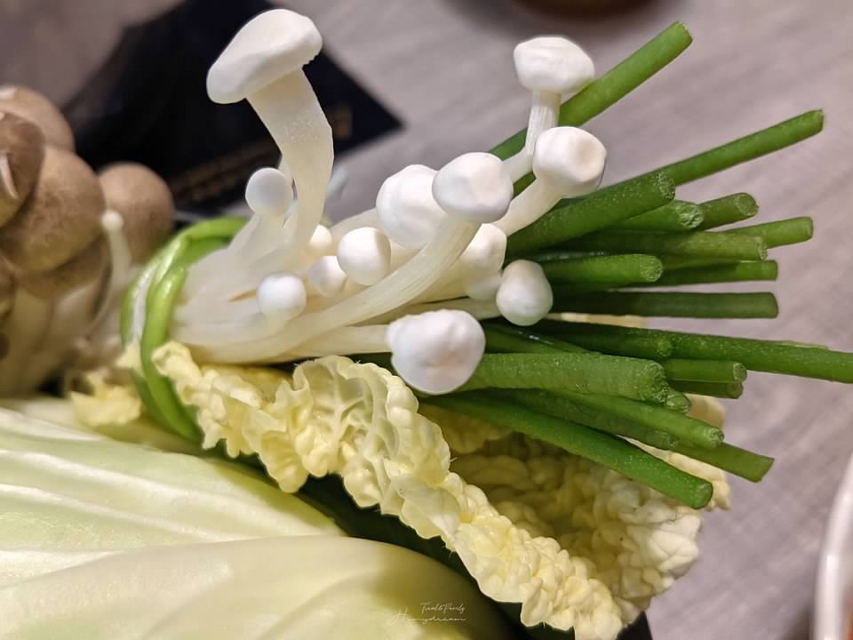 樂釜 Love Hot Pot -極上鍋物長榮店 -專門吃肉-高級肉片-櫻桃鴨肉-大推外帶也好吃-蘆洲火鍋推薦-蘆洲牛肉火鍋推薦-櫻桃鴨肉火鍋推薦-蘆洲火鍋推薦必吃-蘆洲包廂聚餐推薦-蘆洲長榮路美食-蘆洲麻辣火鍋-蘆洲高級牛肉推薦-