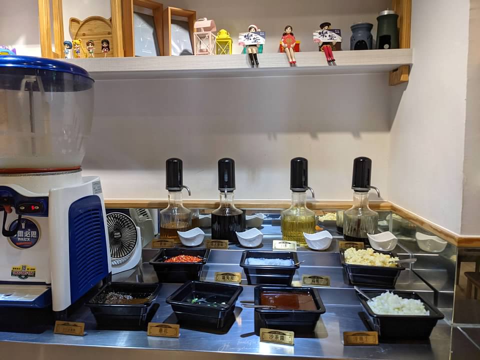 樂釜 Love Hot Pot -極上鍋物長榮店 -專門吃肉-高級肉片-櫻桃鴨肉-大推外帶也好吃-蘆洲火鍋推薦-蘆洲牛肉火鍋推薦-櫻桃鴨肉火鍋推薦-蘆洲火鍋推薦必吃-蘆洲包廂聚餐推薦-蘆洲長榮路美食-蘆洲麻辣火鍋-蘆洲高級牛肉推薦-