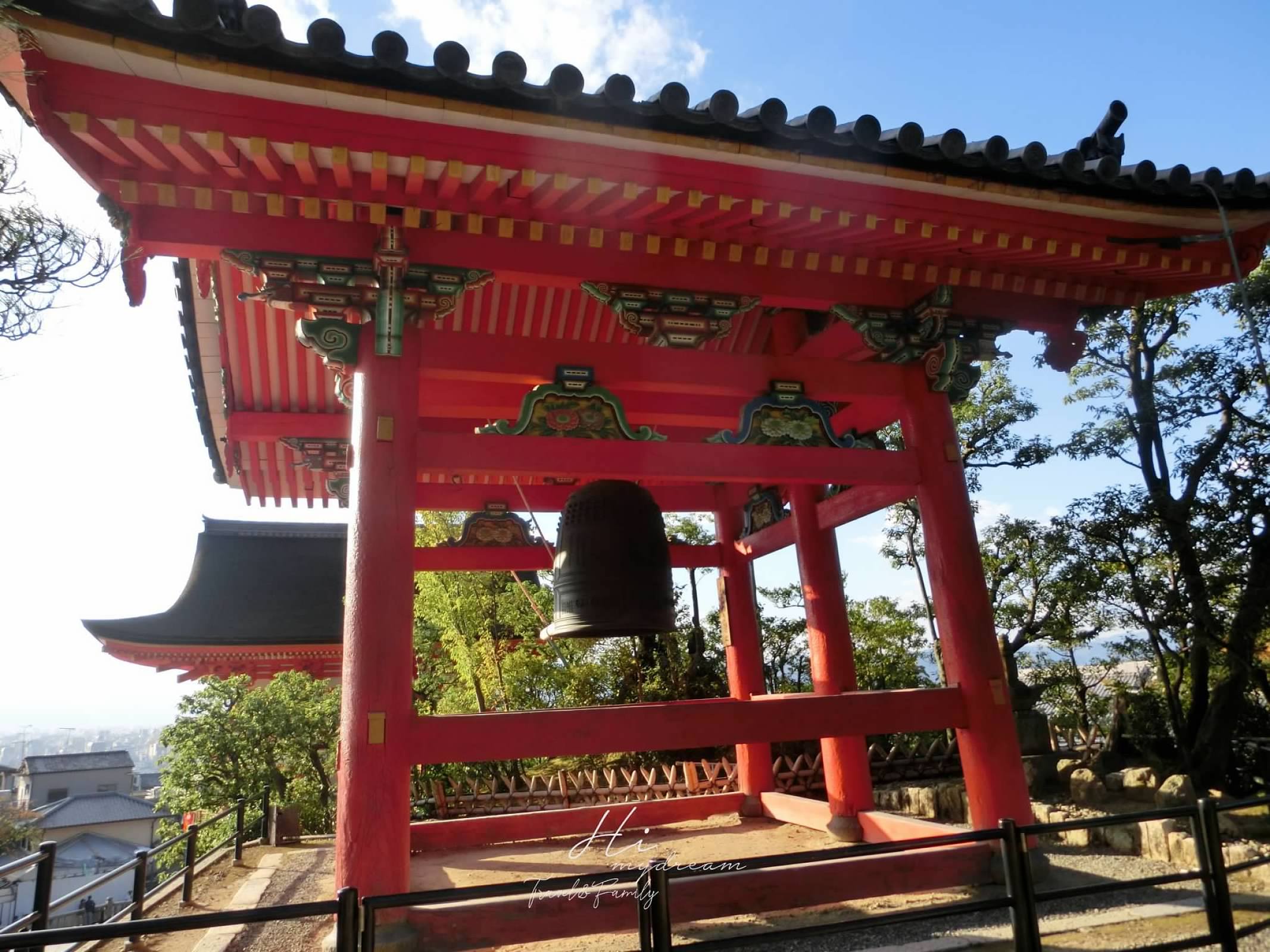 清水坂八ツ橋しゅ泡芙-日本京都超便宜咖啡廳-爆漿抹茶泡芙-抹茶濃郁冰淇淋-京都甜點-きなこ-アールグレイ-日本京都超便宜咖啡廳-爆漿抹茶泡芙- 京都抹茶濃郁冰淇淋-清水寺甜點-清水寺抹茶-清水寺冰淇淋-清水寺抹茶甜點