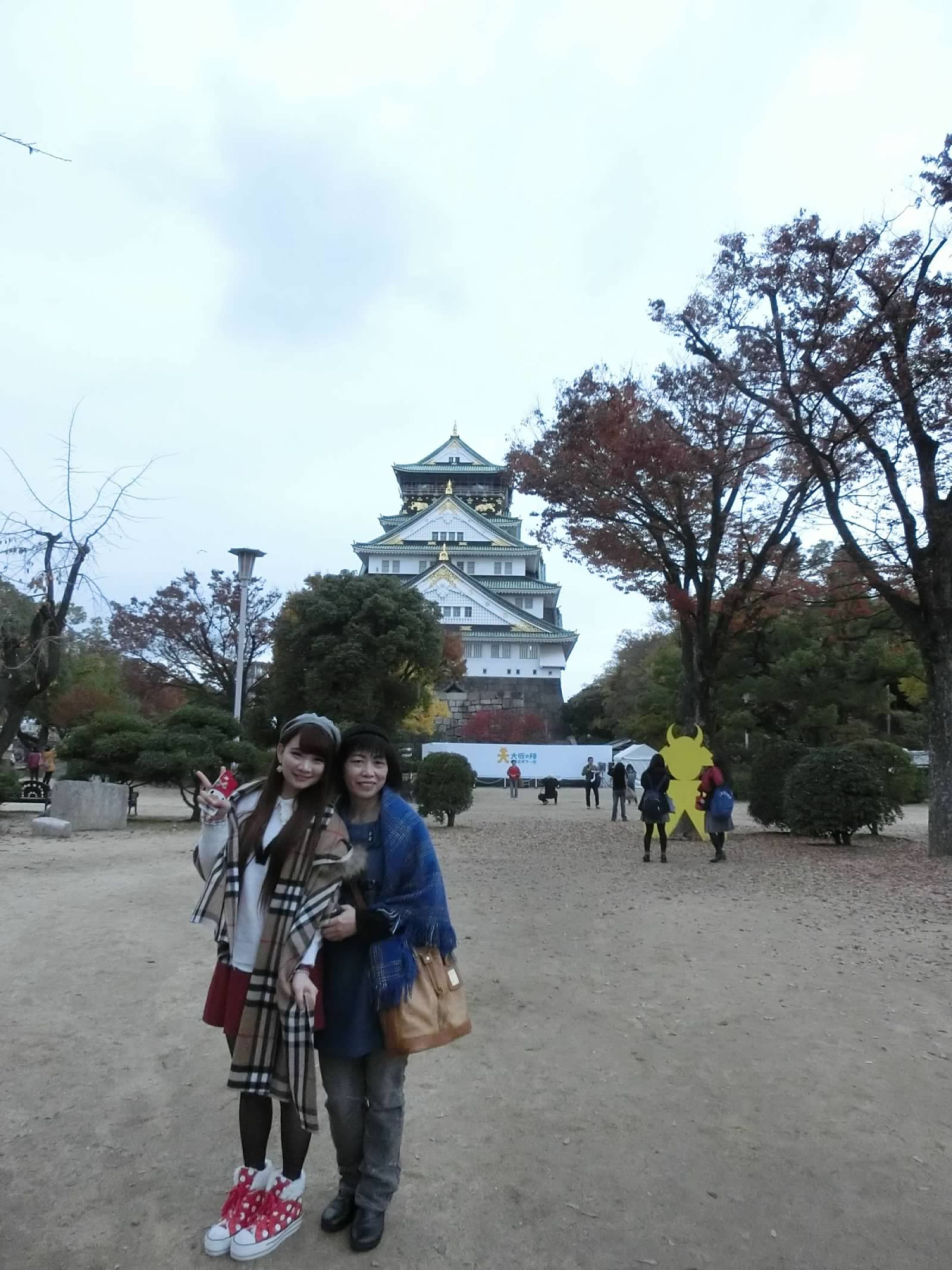 大阪城公園賞楓葉- 大阪城公園銀杏滿開超美 -大阪城公園-大阪城公園銀杏-自駕大阪-NHK-大阪景點推薦-goodspoon-交通攻略-