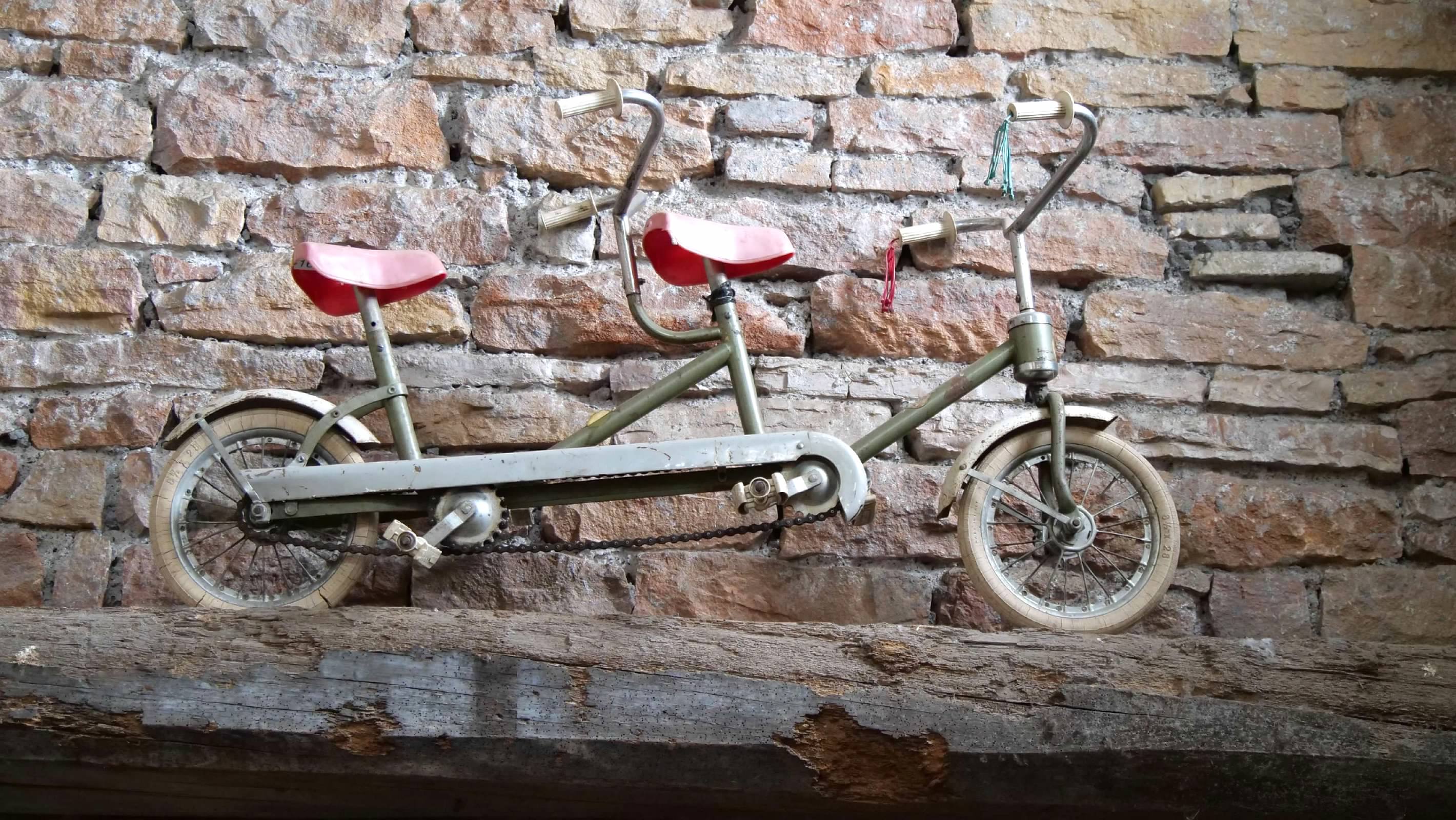 Kid's tandem bicyce