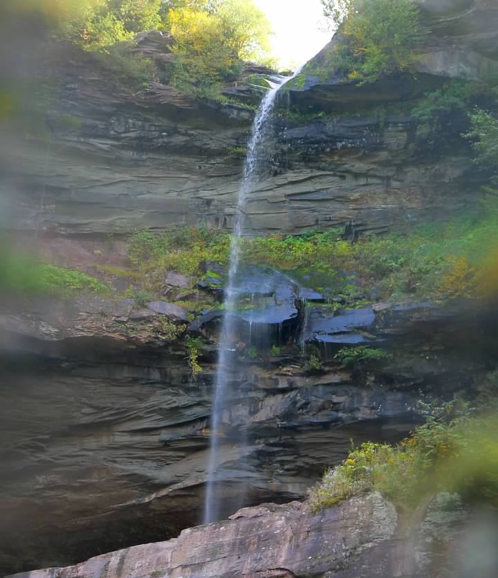 The upper falls, viewed from the ledge between the falls