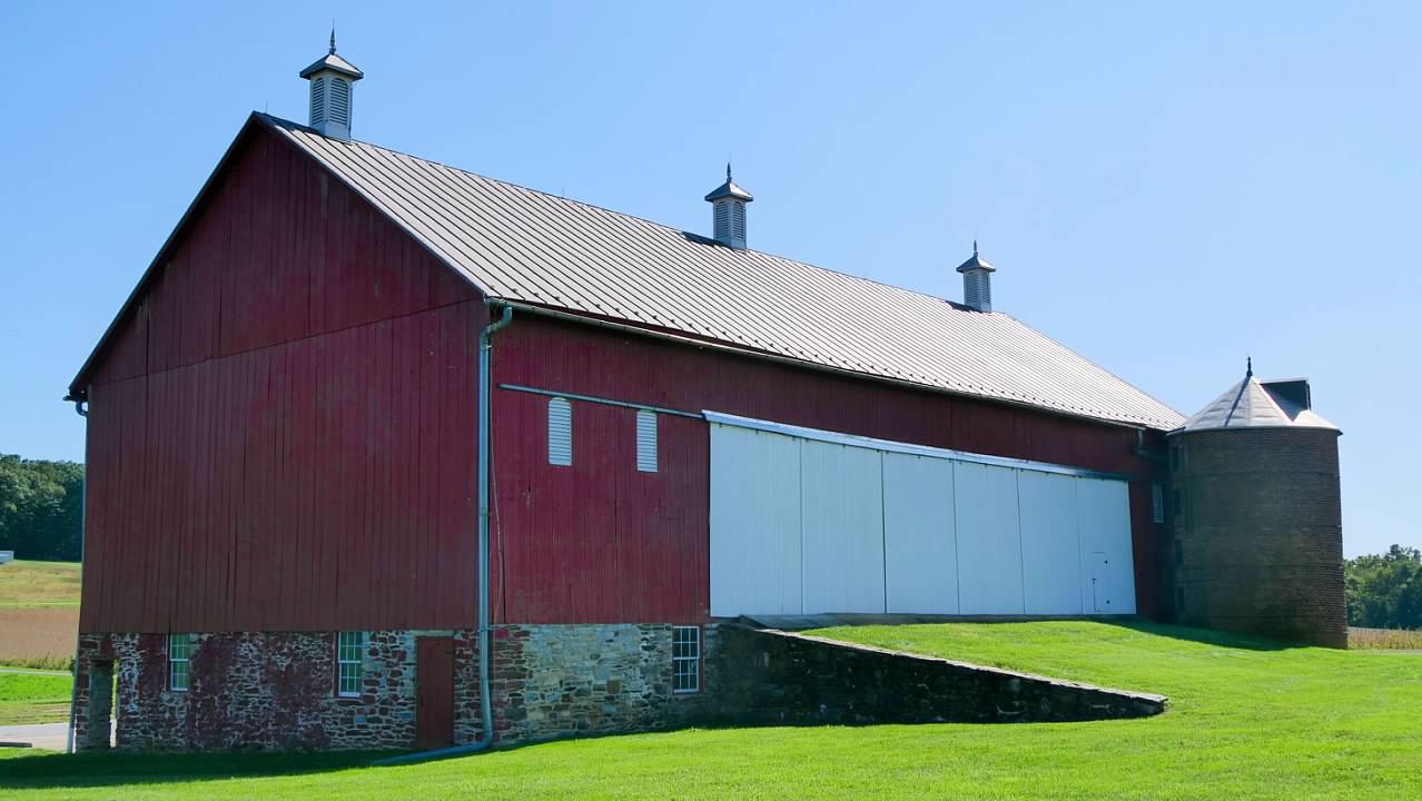 The barn at the Thomas farm
