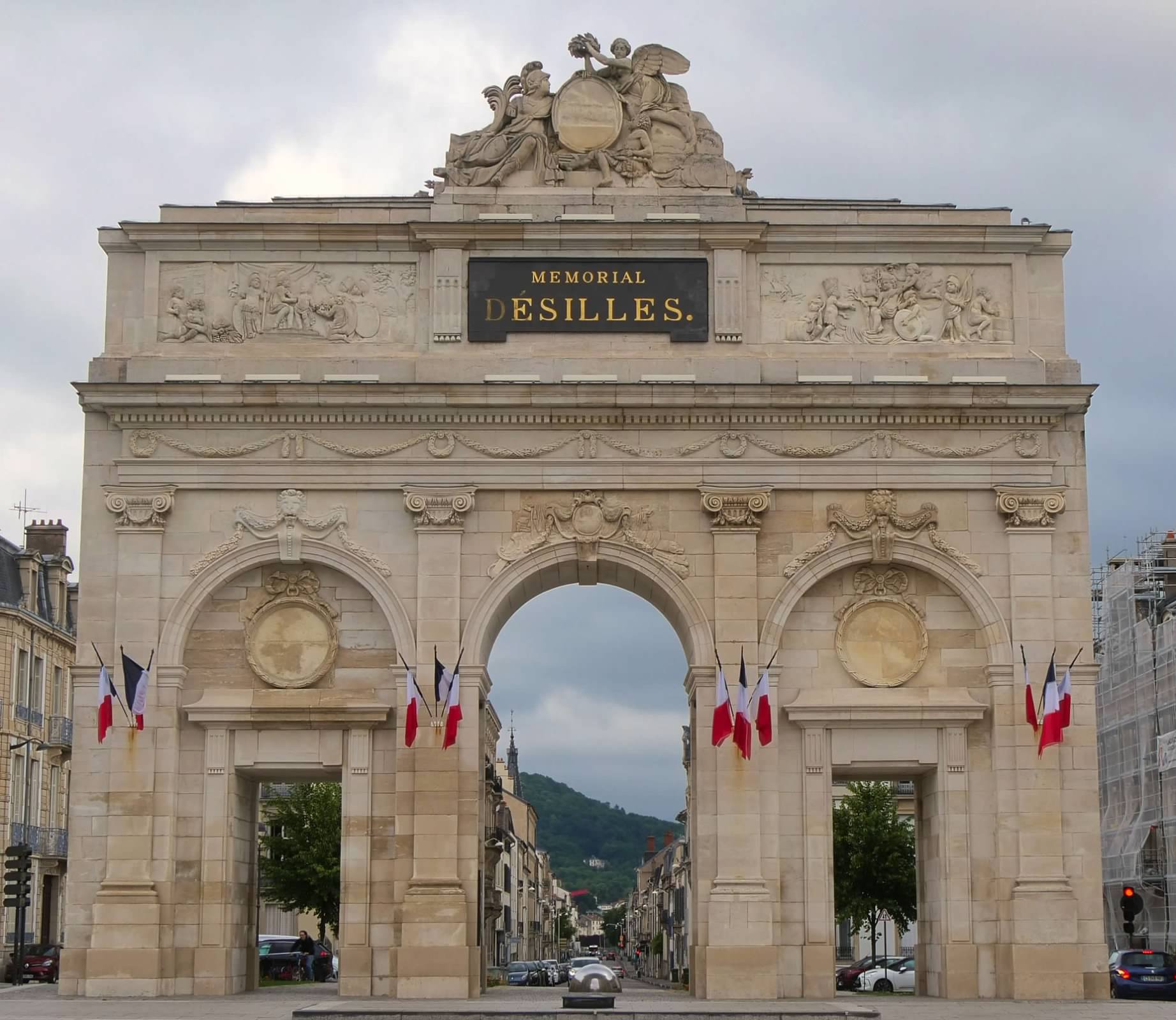 Porte Dsilles