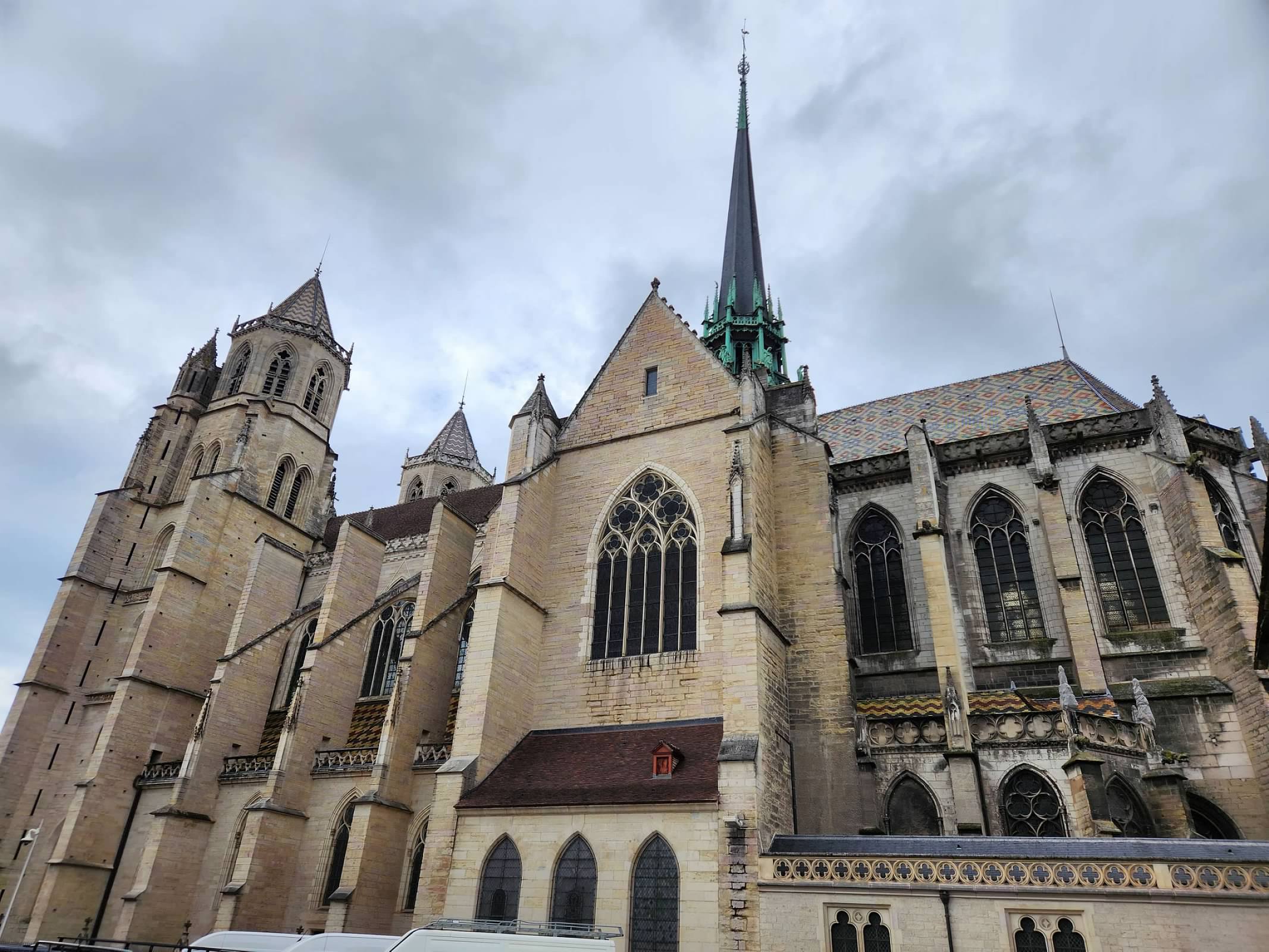 Cathdrale Saint-Bnigne de Dijon