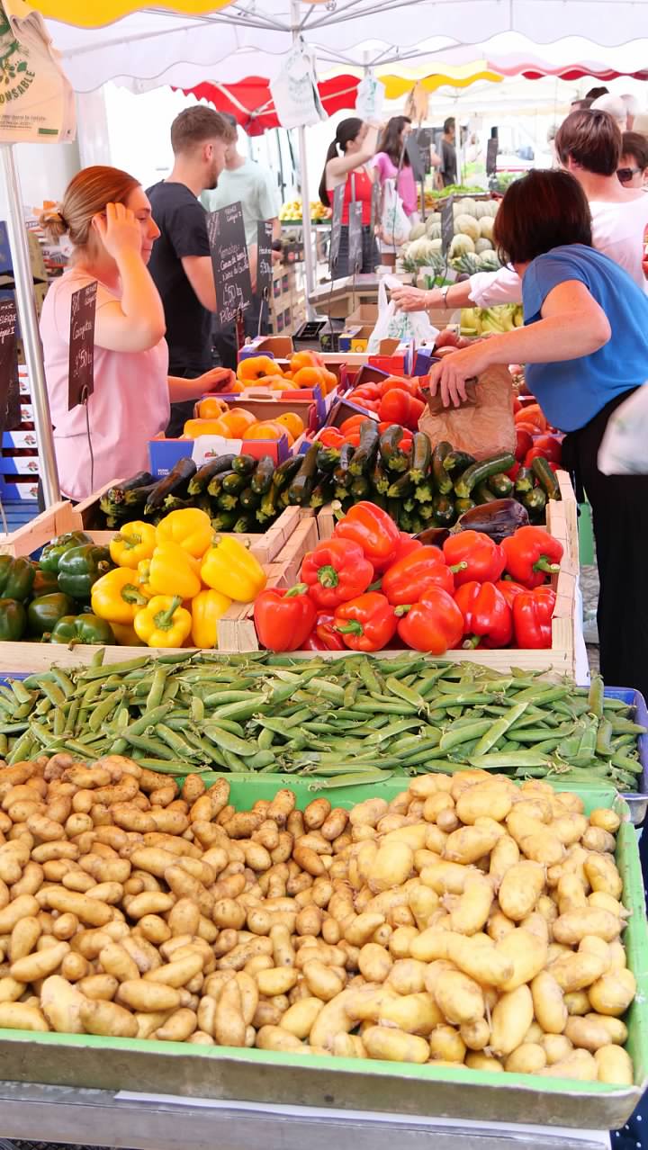 The market in Cluny